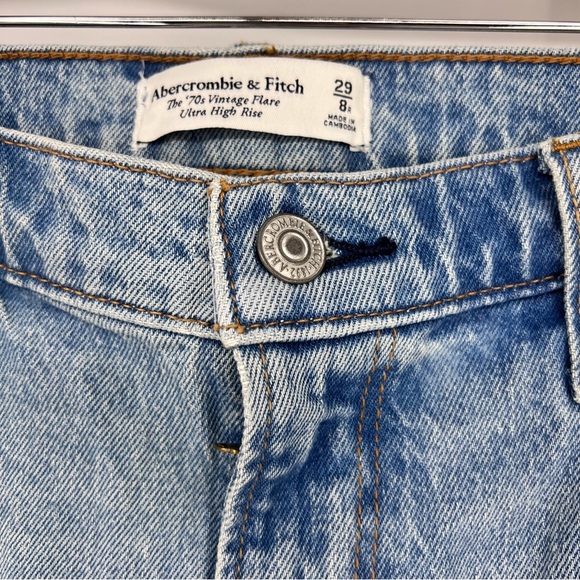 Abercrombie & Fitch Ultra High Rise Vintage Flare Jeans Size 8 NWT - Picture 4 of 8